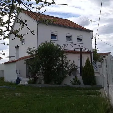 Apartamento Casa Alegre *
